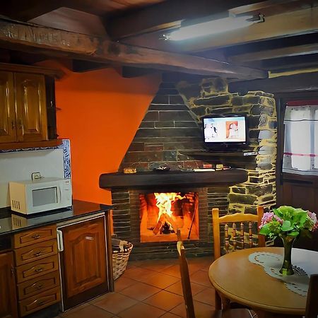 Casa Freixe Apartamentos Rurales Santa Eulalia de Oscos Buitenkant foto